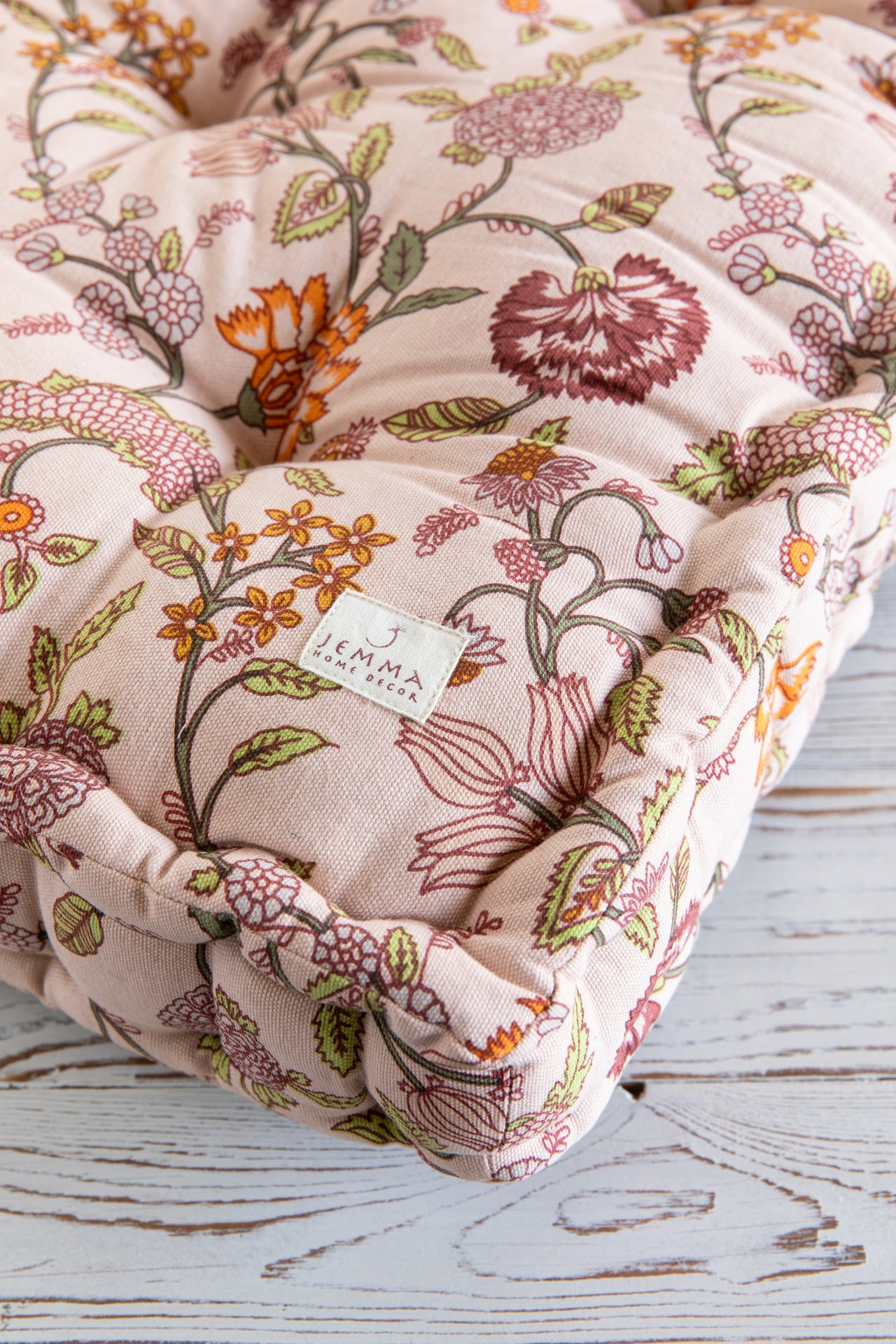 כרית רצפה "קמילה" פודרה 50X50