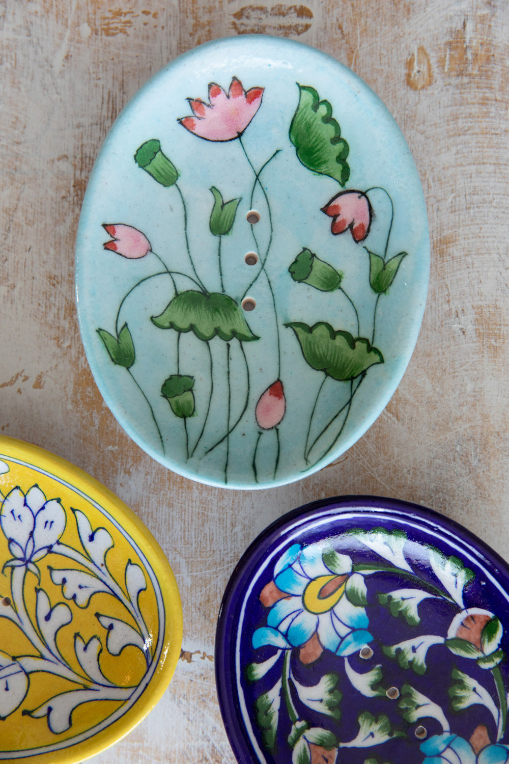 סבוניית קרמיקה חרצית