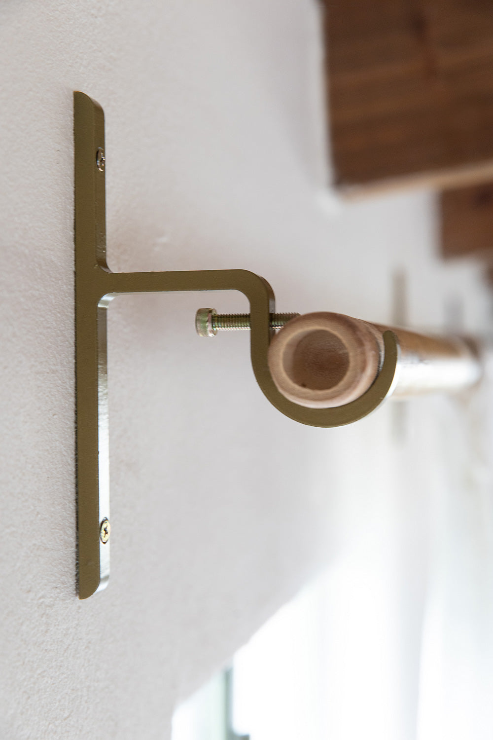 מתלה למוט וילון אלרון - מוזהב