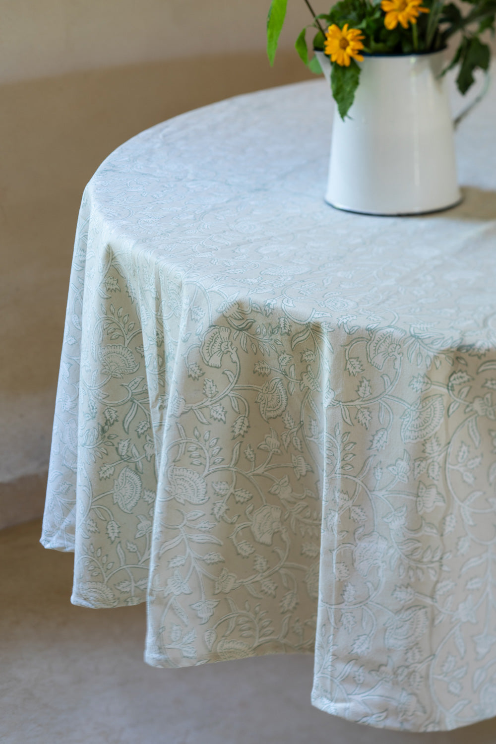 מפת "שקד" אפורה עגולה