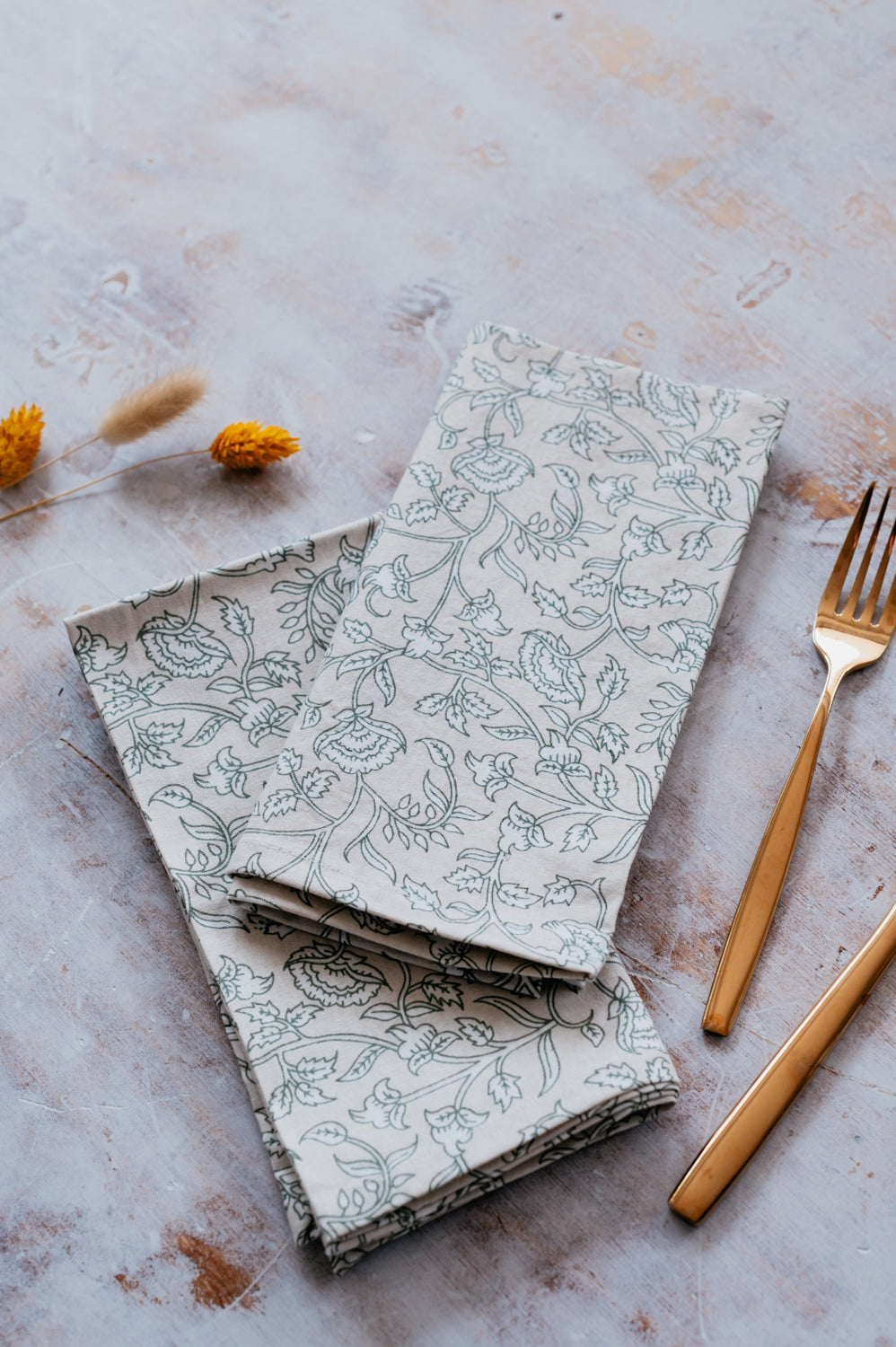 מפית "שקד" אפורה