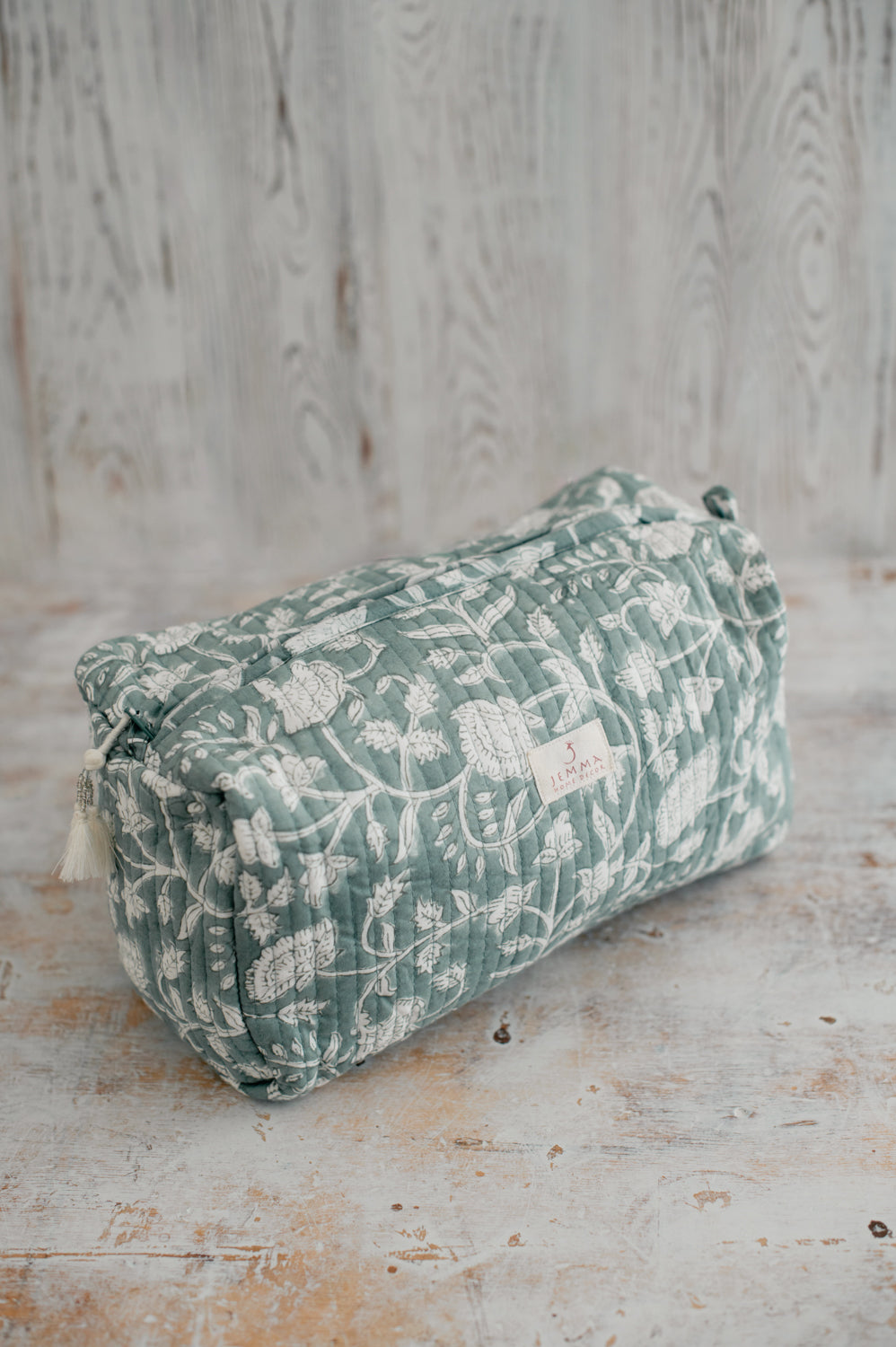 תיק רחצה "שקד"