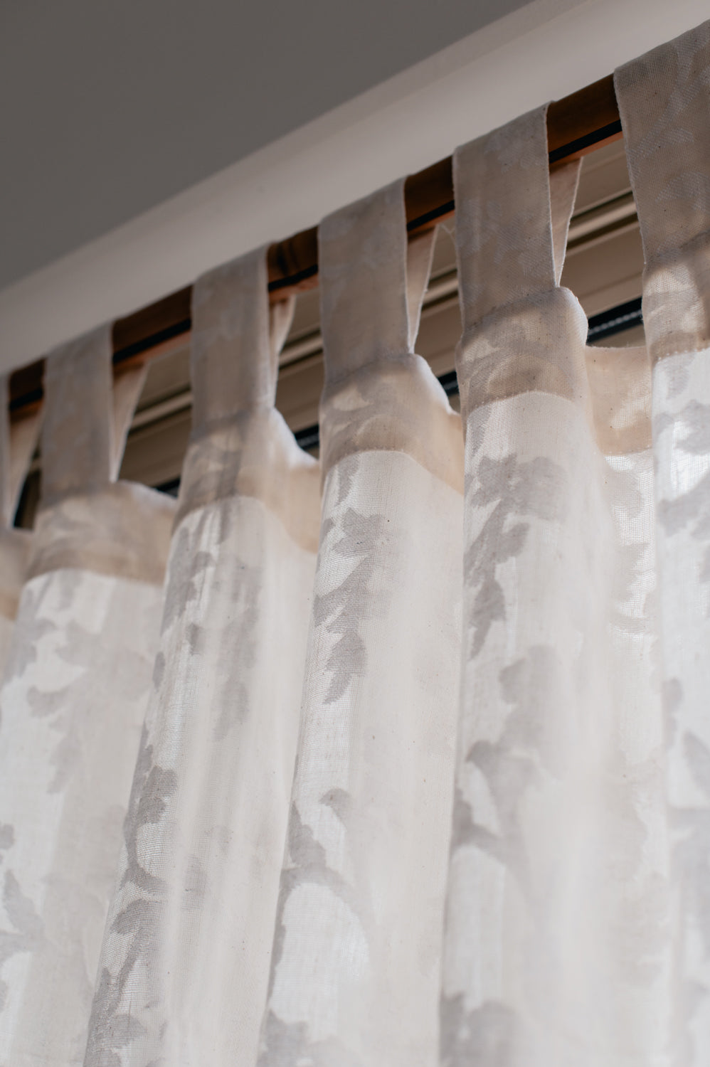 וילון ארוג "סוזנה" בגוון טבעי