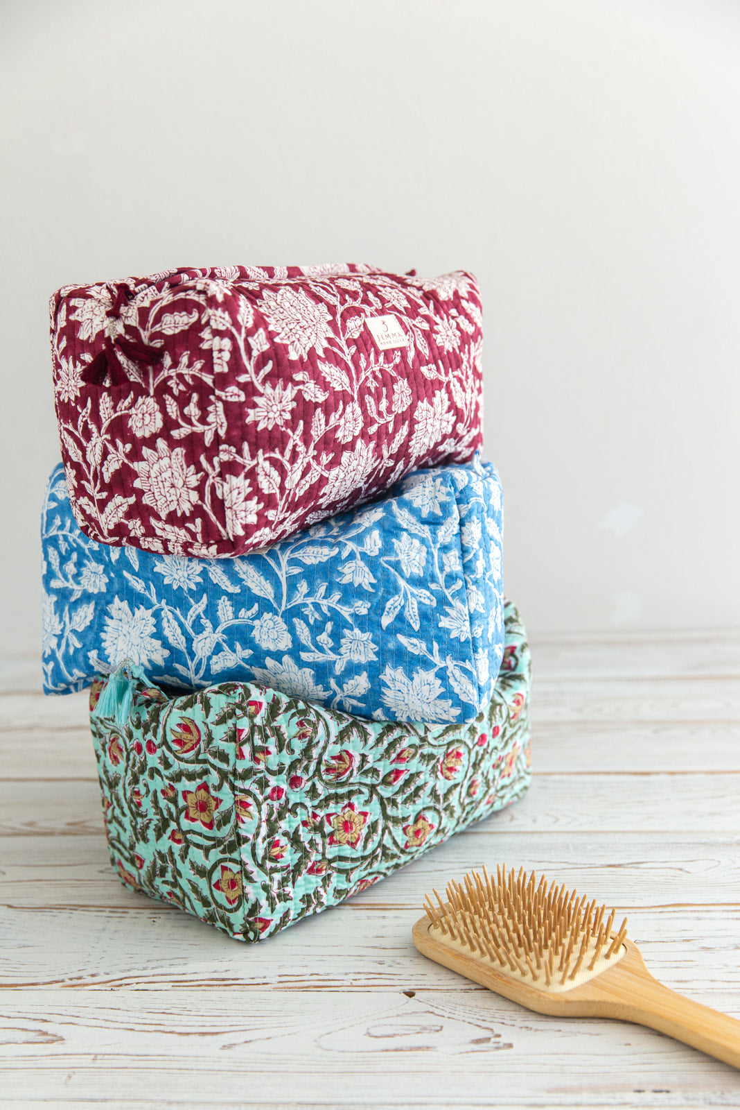 תיק רחצה "נופר" כחול