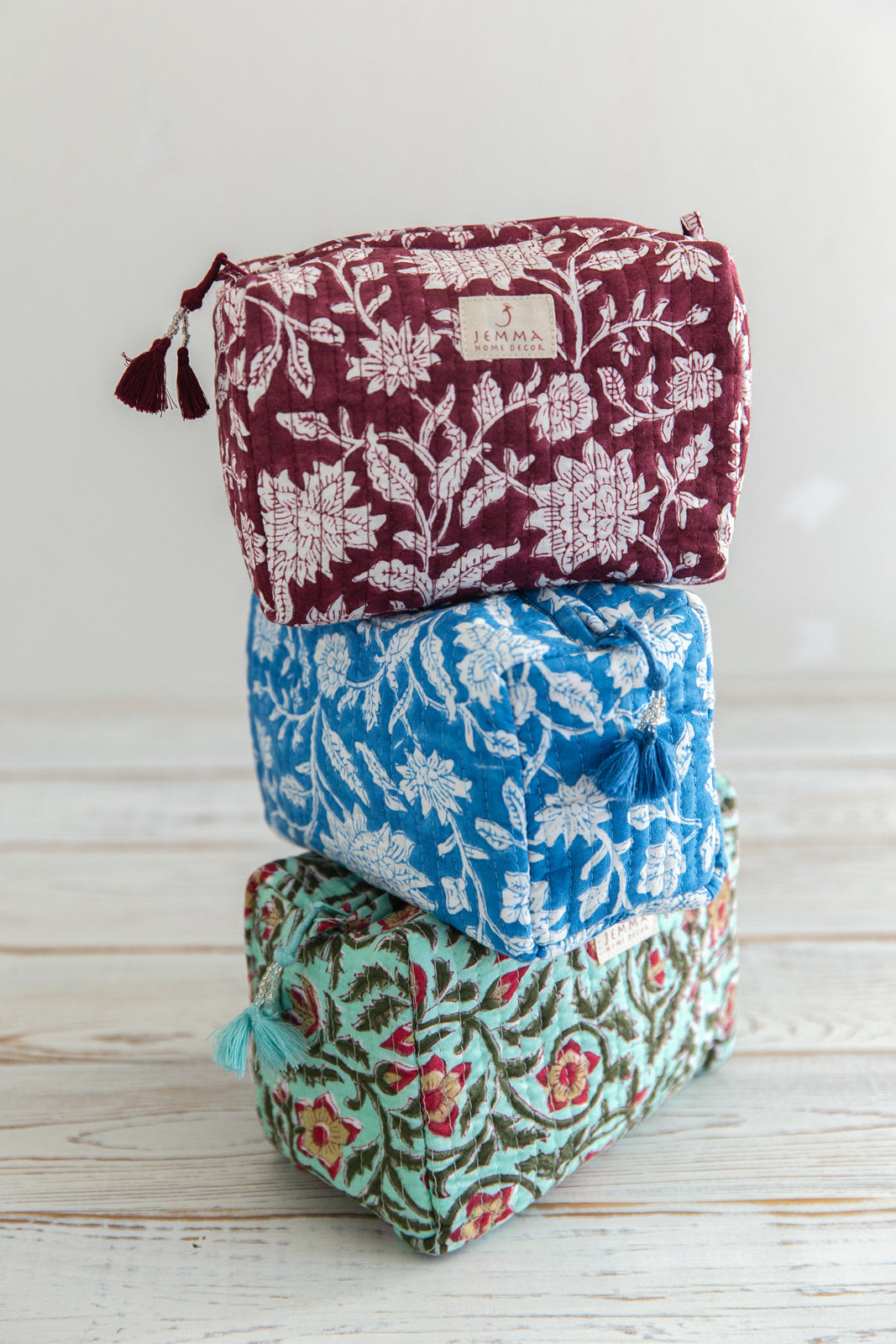 תיק איפור "נופר" בורדו