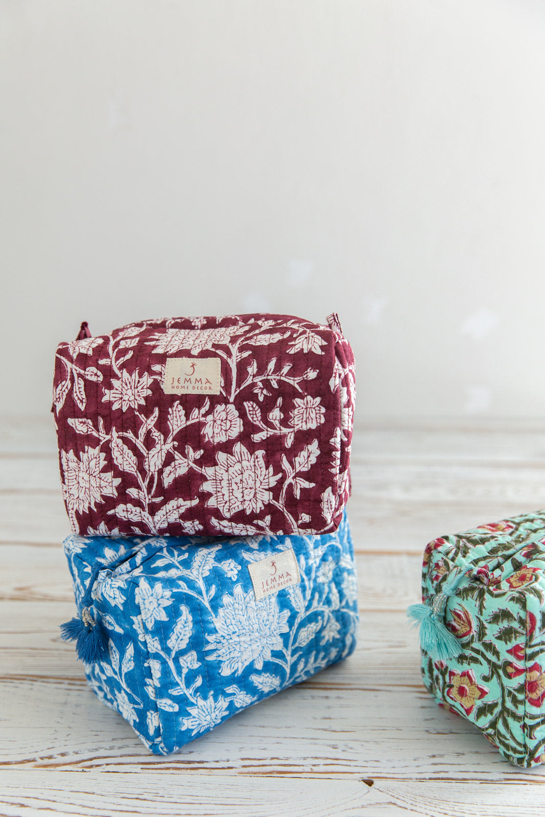 תיק איפור "נופר" בורדו