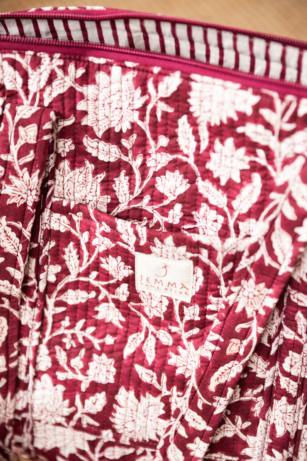 תיק נסיעות L "נופר" בורדו