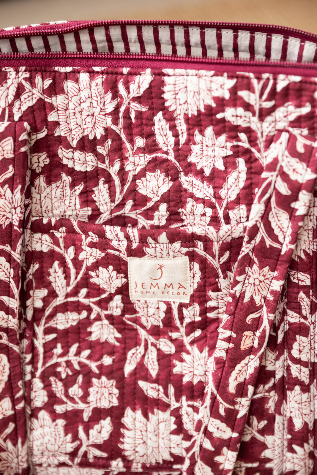 תיק נסיעות L "נופר" בורדו