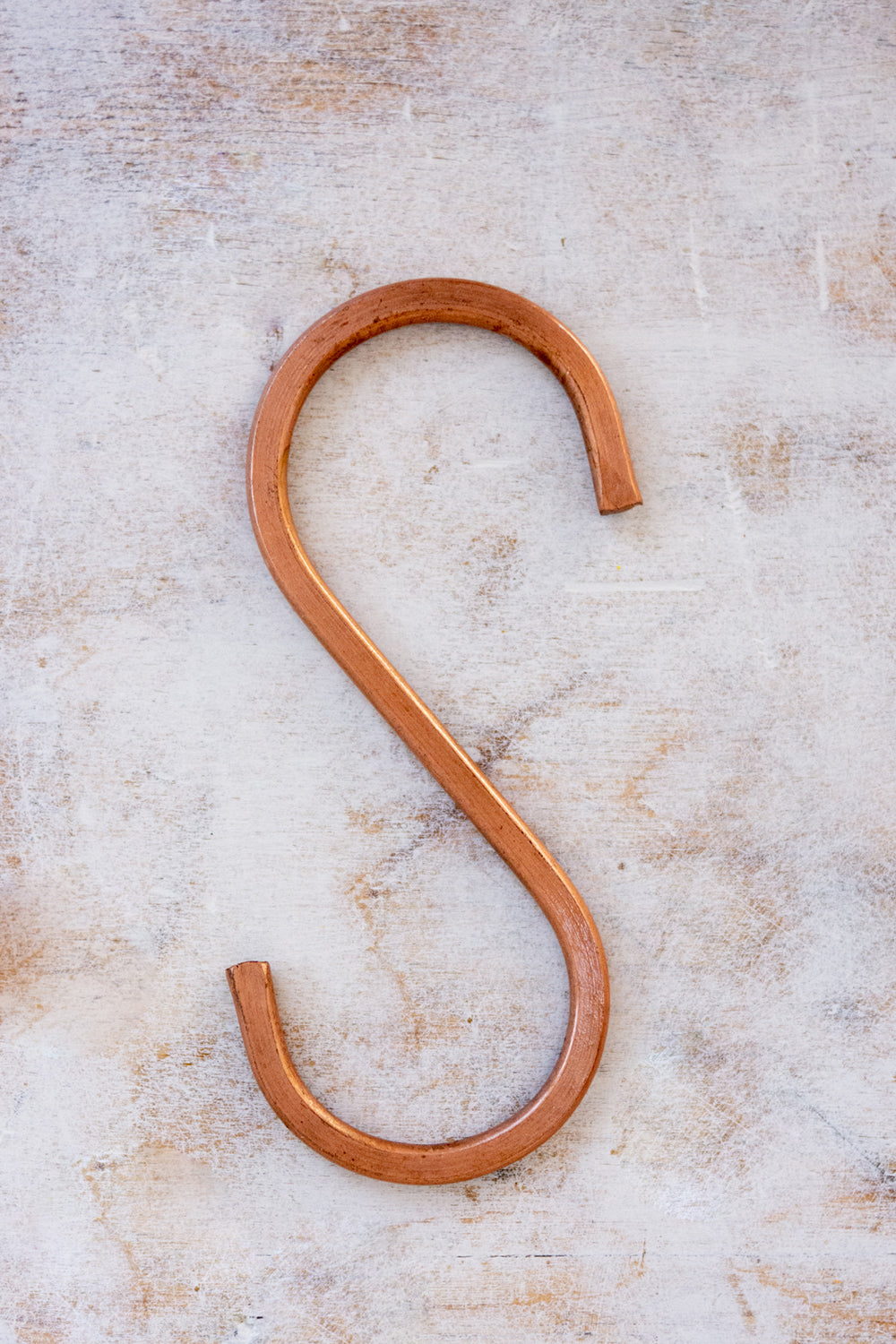 קרס תלייה ברונזה