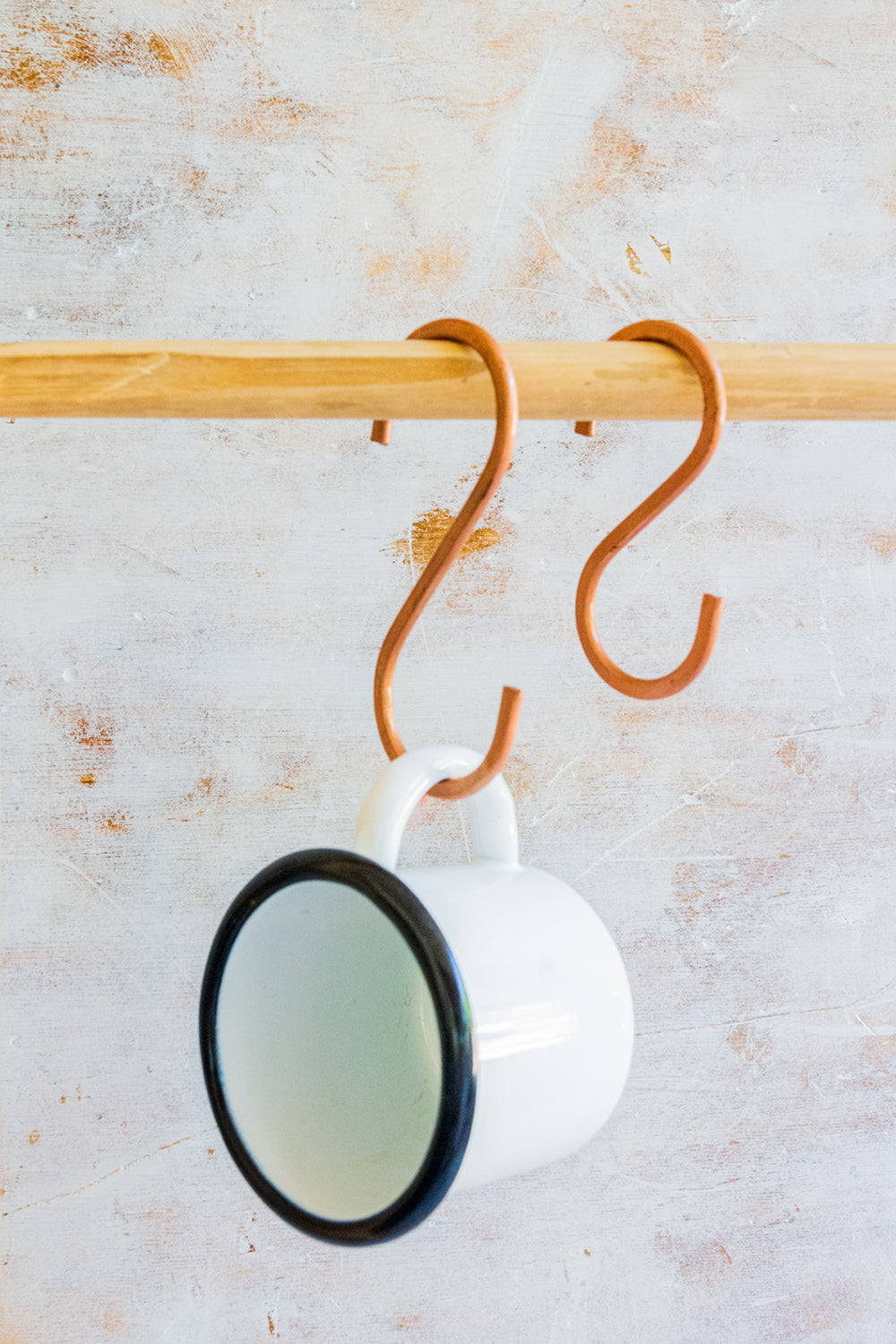 קרס תלייה ברונזה