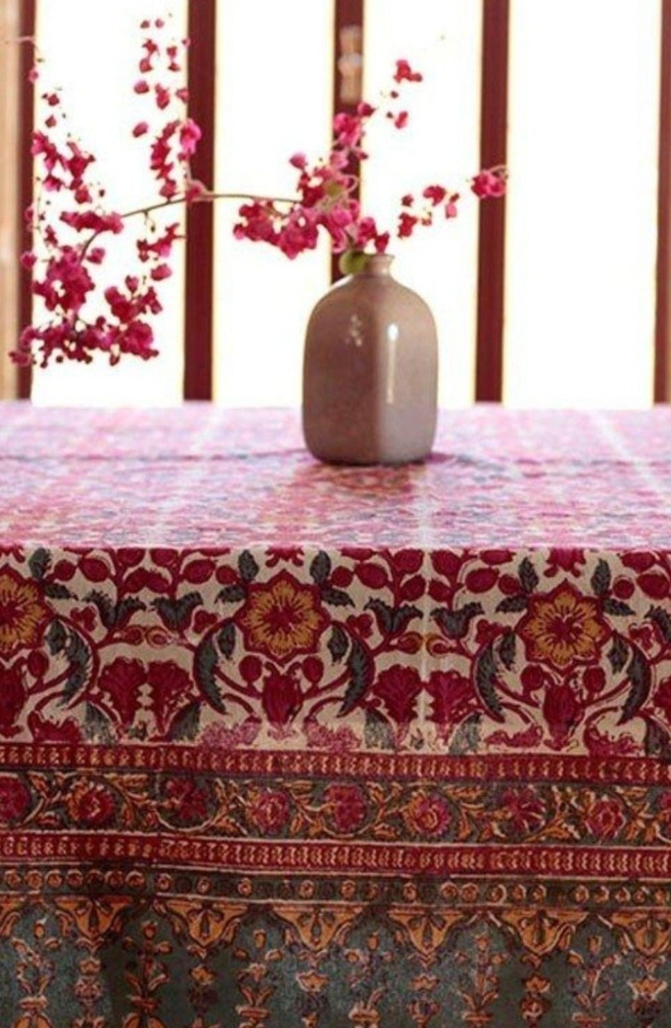 מפת שולחן "אום"