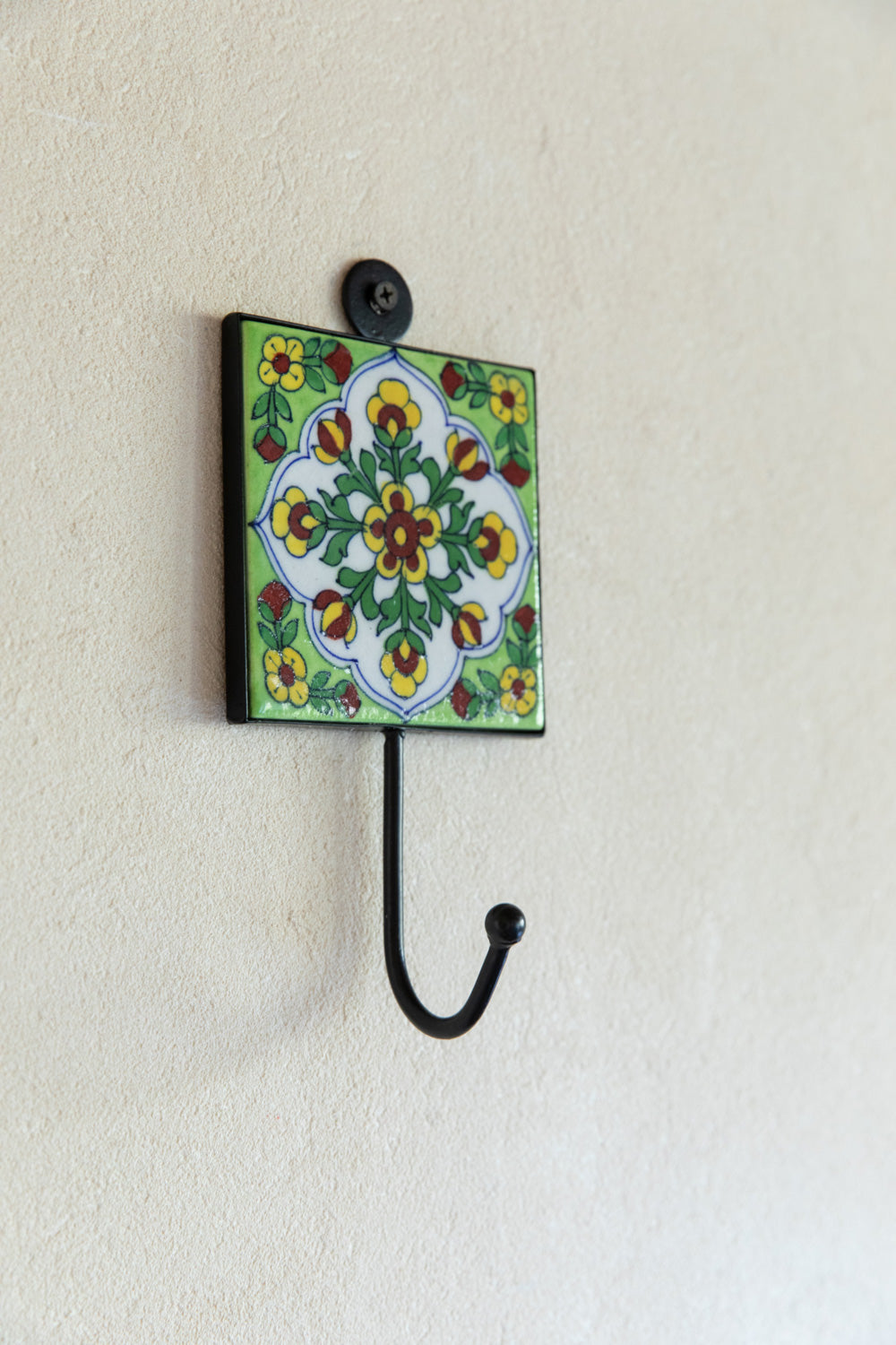 מתלה קרמיקה קורנית