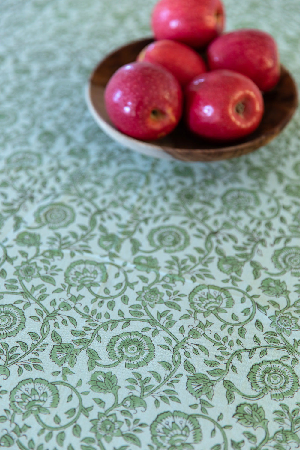 "Green Plant" tablecloth
