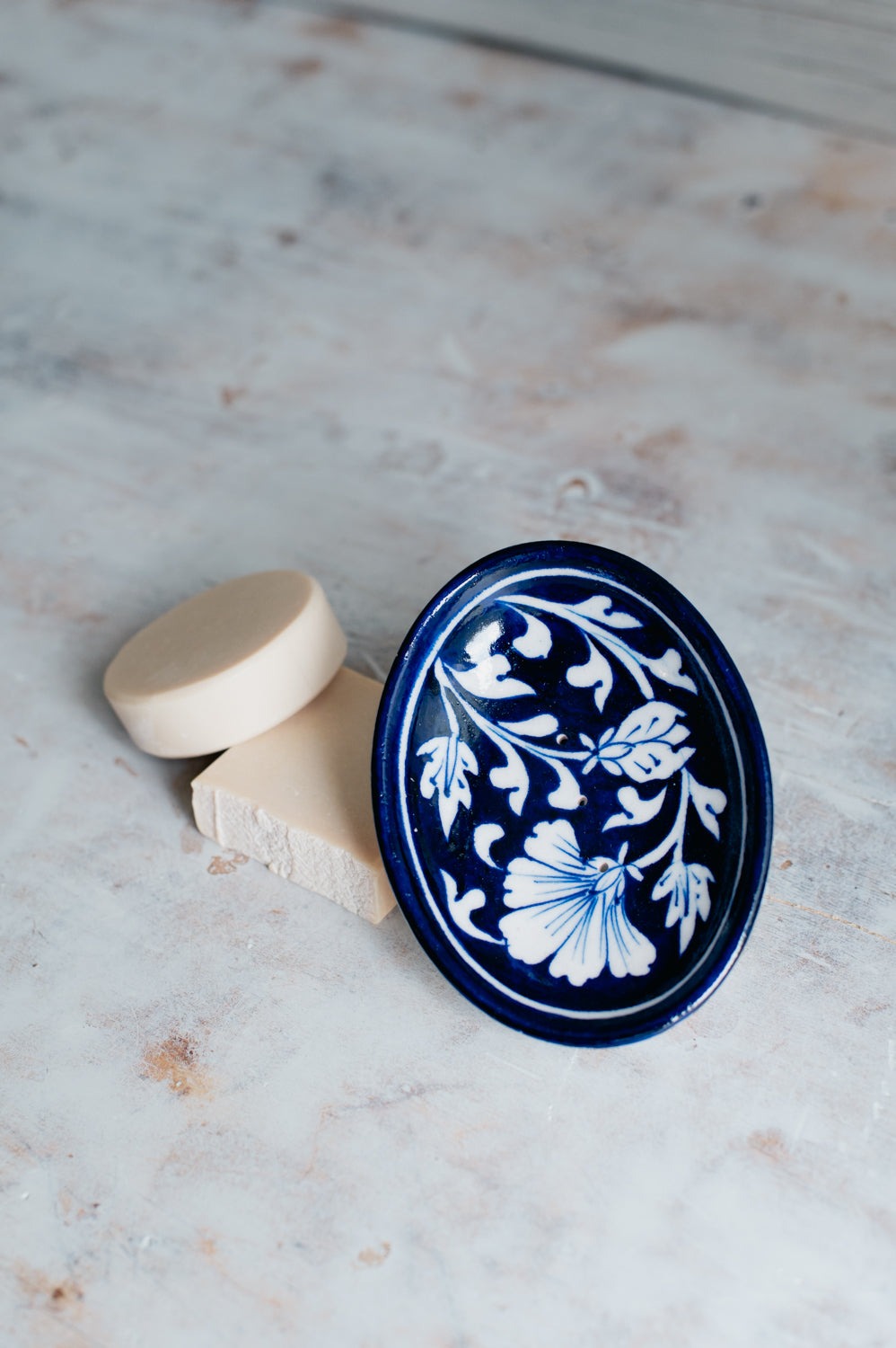 Anemone ceramic soap dish