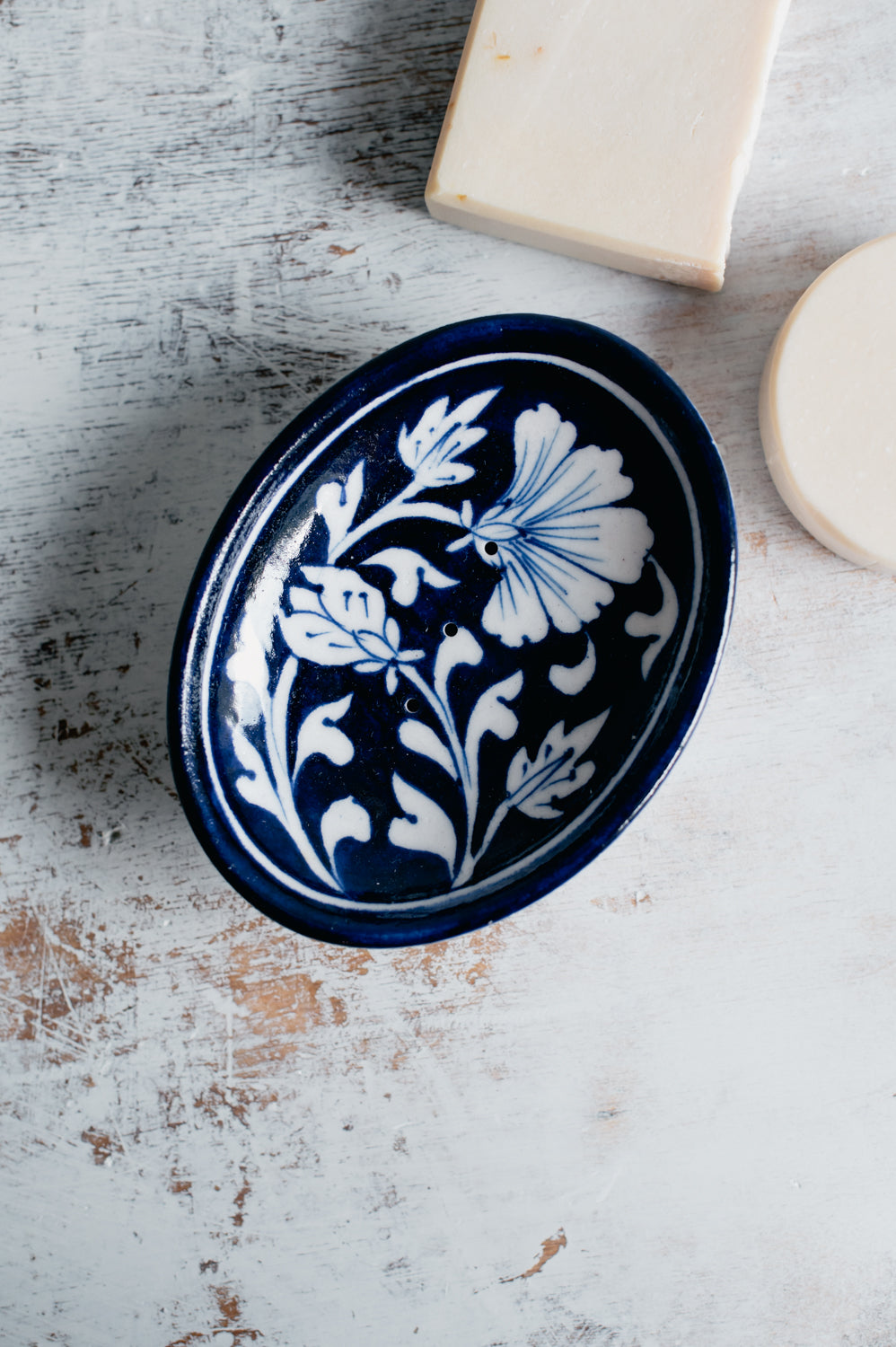 Anemone ceramic soap dish