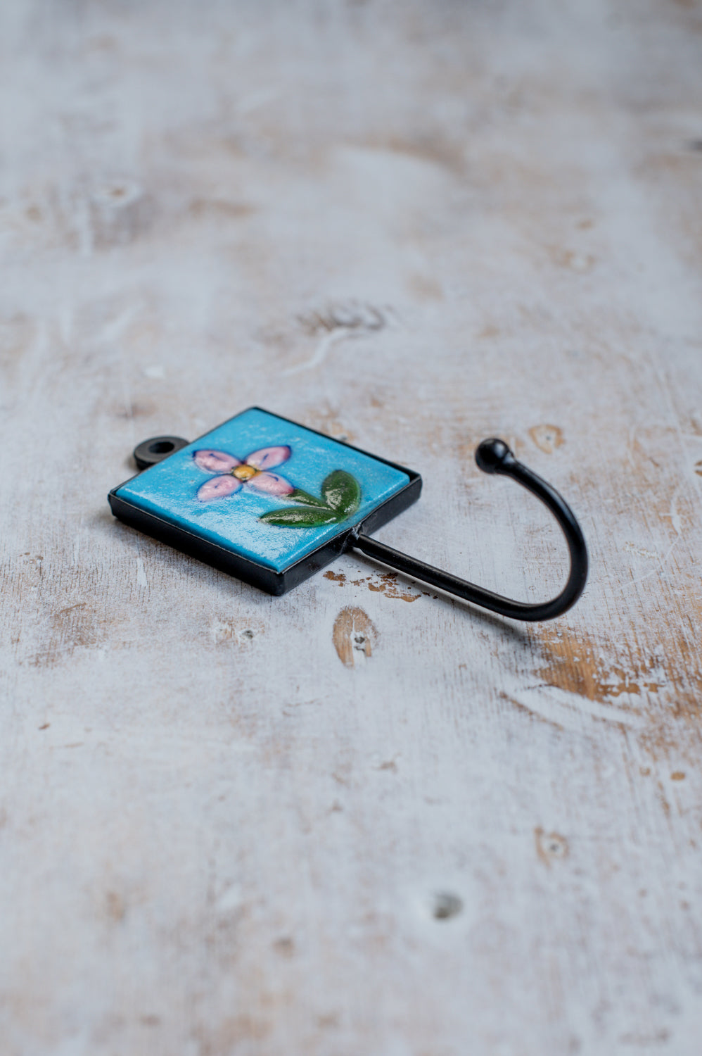 מתלה קרמיקה אירוס