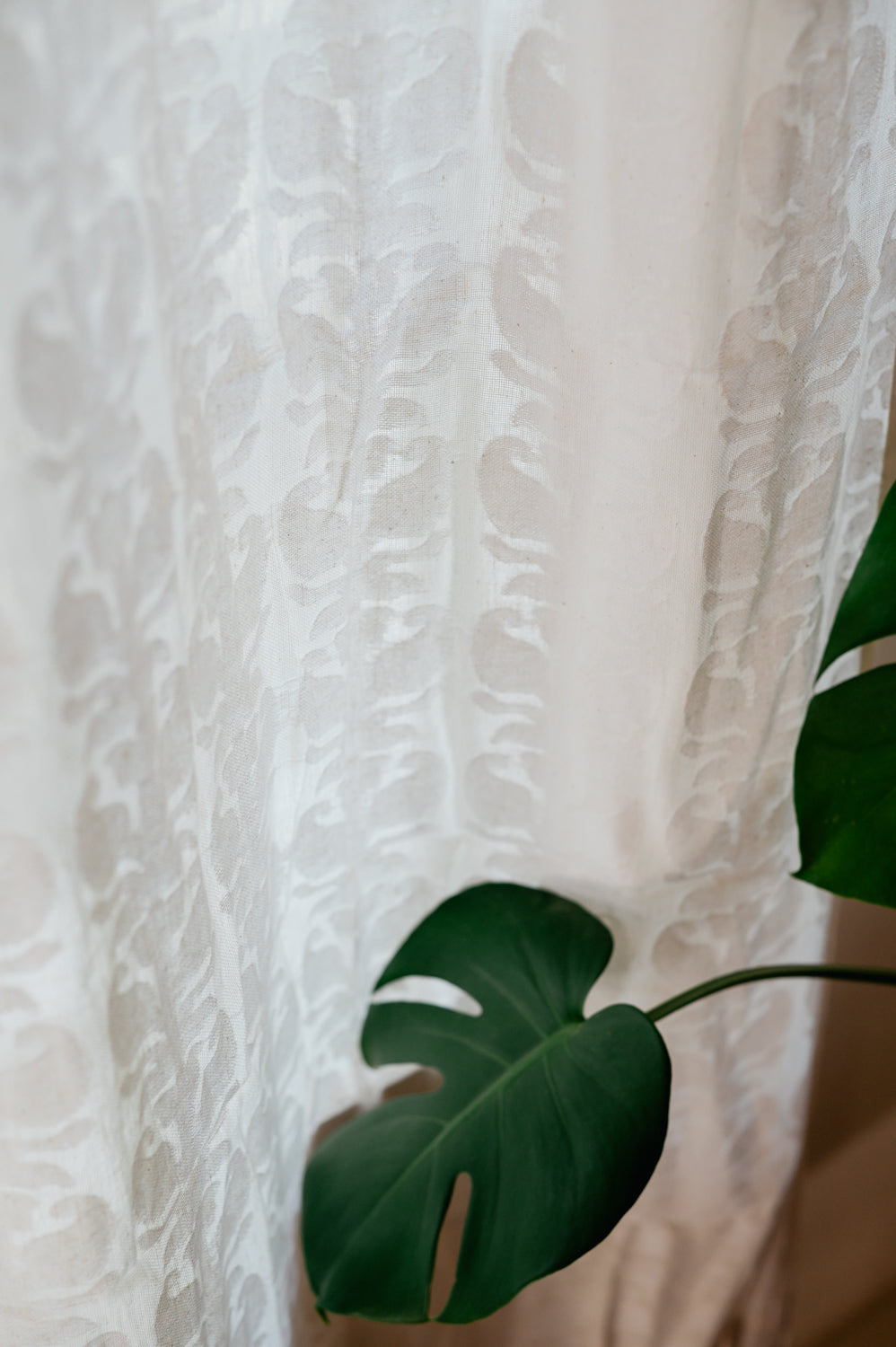 Woven curtain "Lupine" in a natural shade